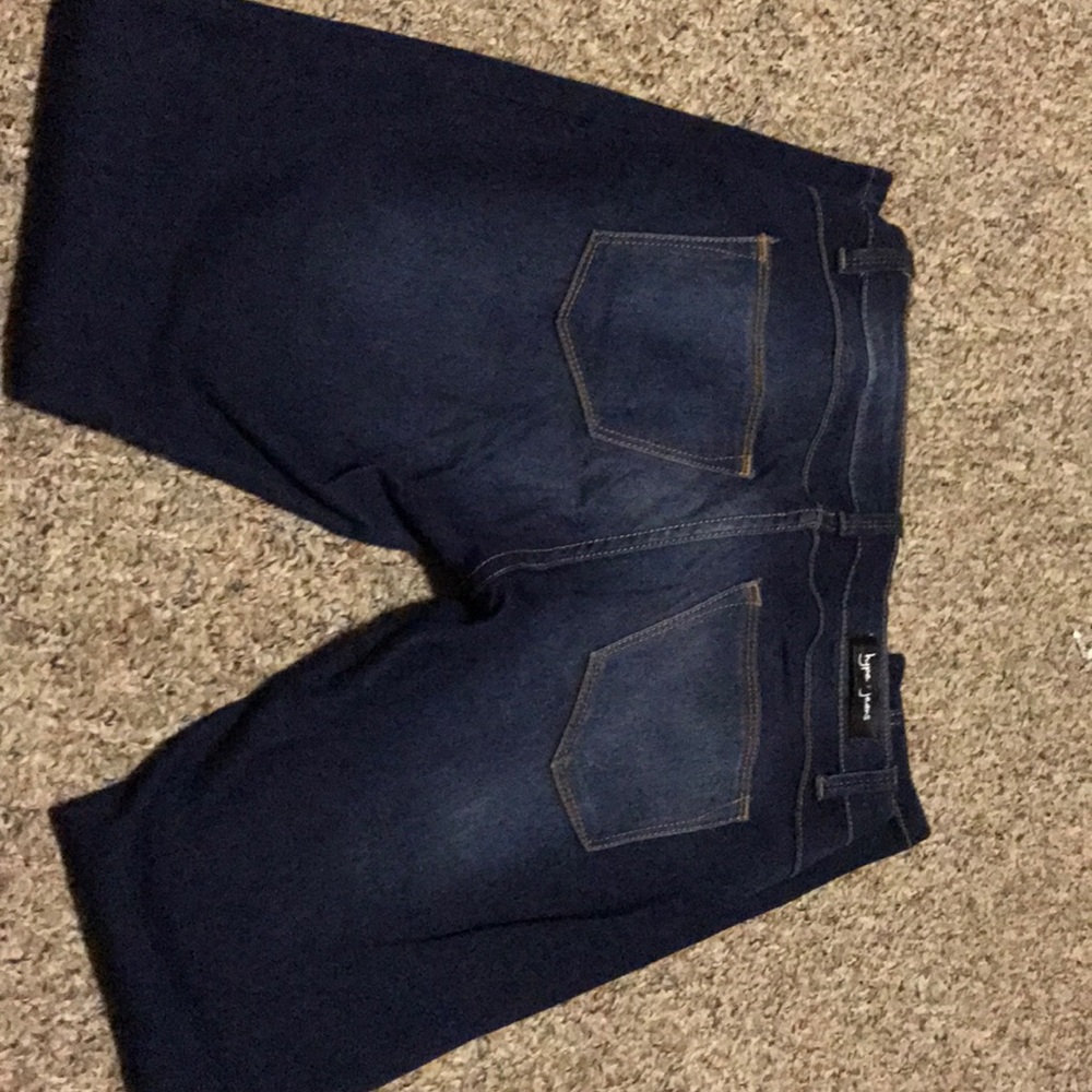 Jeans - Picture 3 of 3